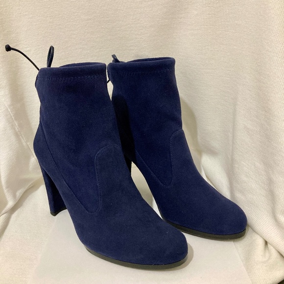 Gorgeous New Stuart Weitzman, Blue Mitten Suede Back-Tie Booties, Size 6 - Picture 1 of 8